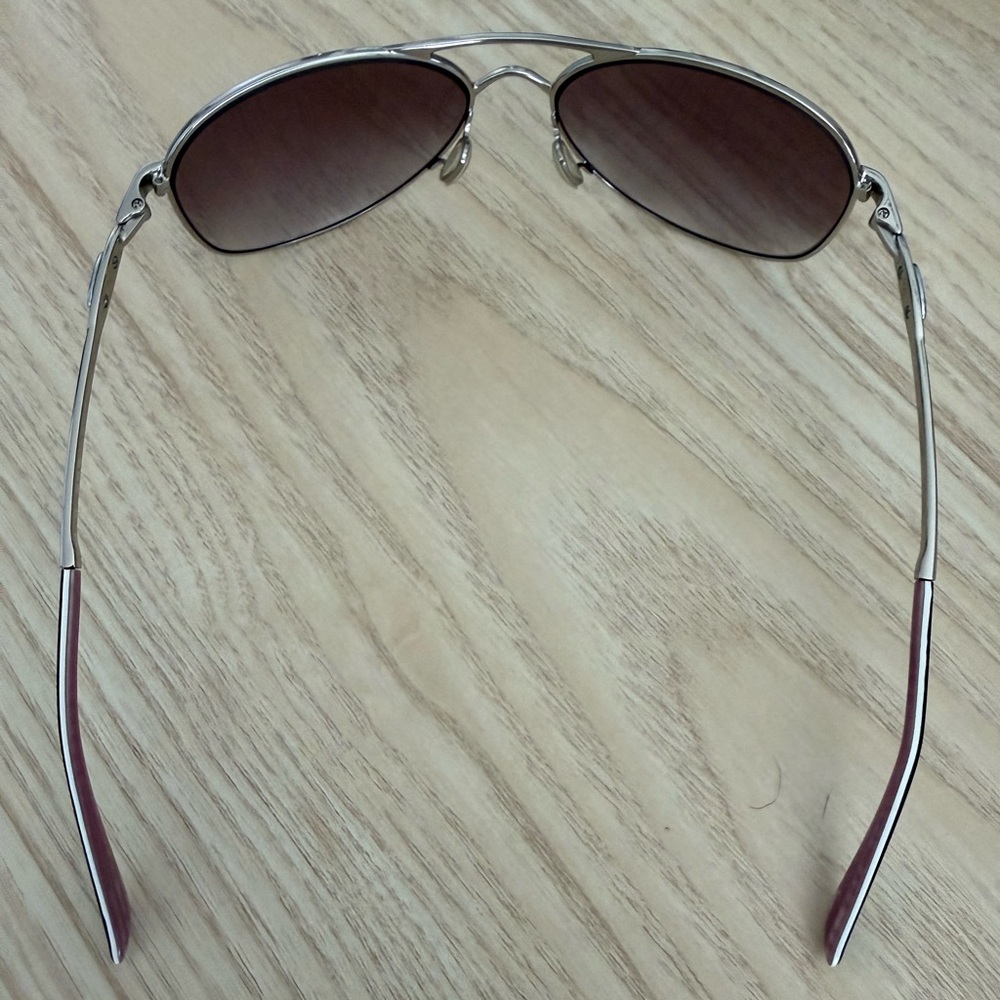 Oakley Given Sunglasses with Case - Picture 3 of 6